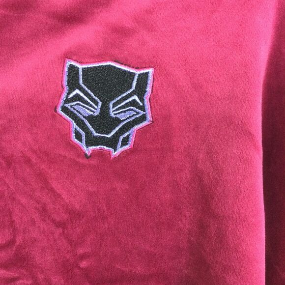 Marvel Black Panther Wakanda Forever Velvet Full Zip Crop Hoddie Berry Red XXL - Picture 3 of 12